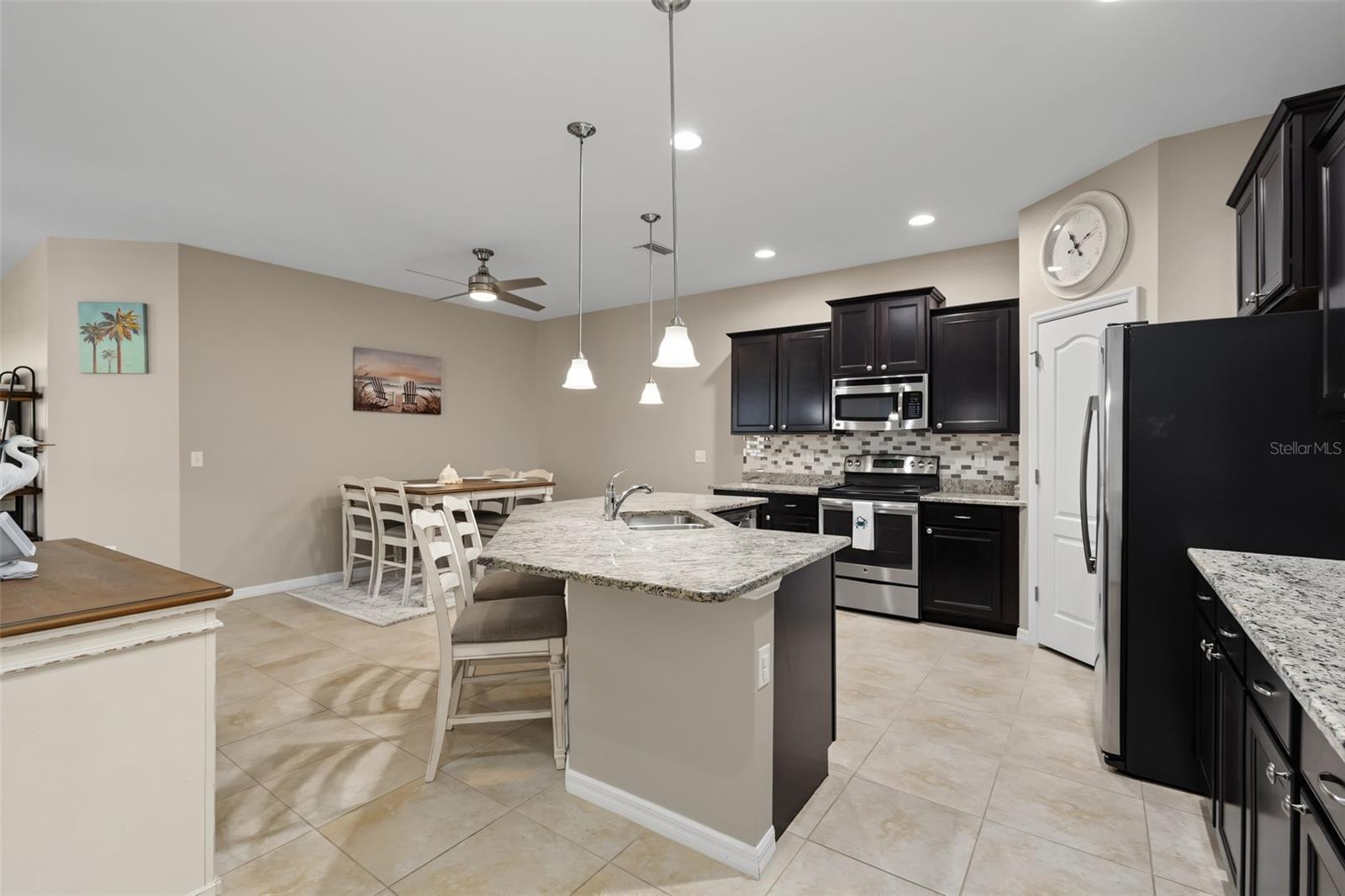33067 WINDELSTRAW DR — photo 9