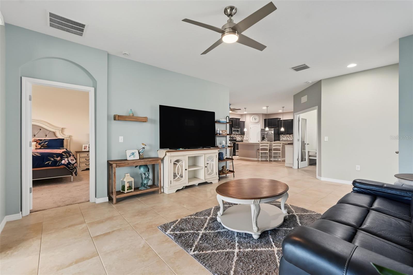33067 WINDELSTRAW DR — photo 5