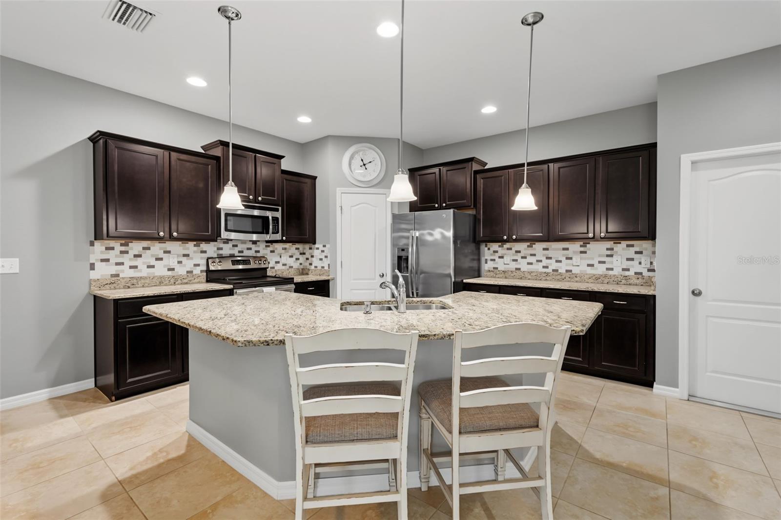 33067 WINDELSTRAW DR — photo 8