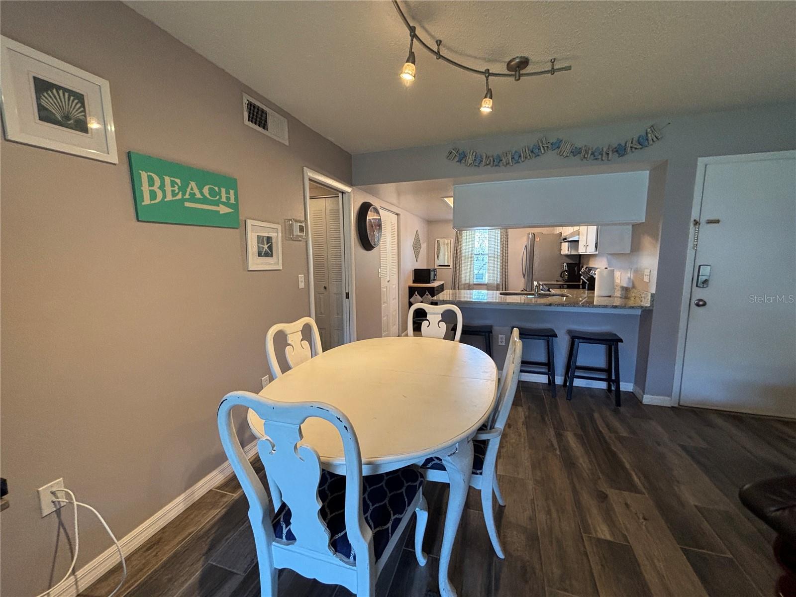 204 MEADOW LN #204 — photo 6