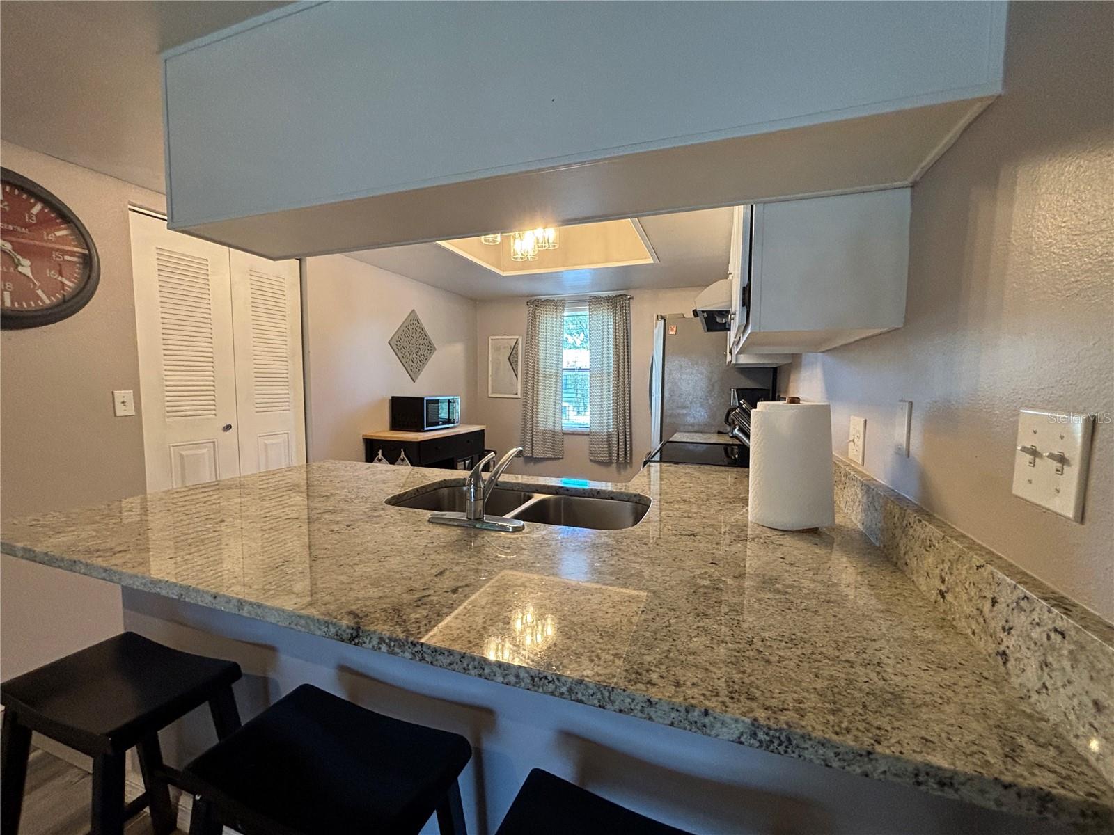 204 MEADOW LN #204 — photo 7