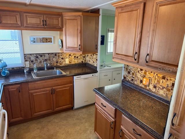 251 SOUTHWINDS DR — photo 20