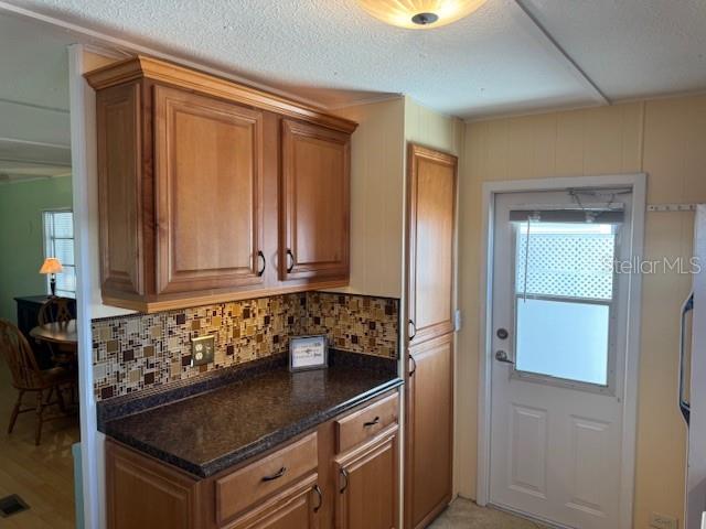 251 SOUTHWINDS DR — photo 21