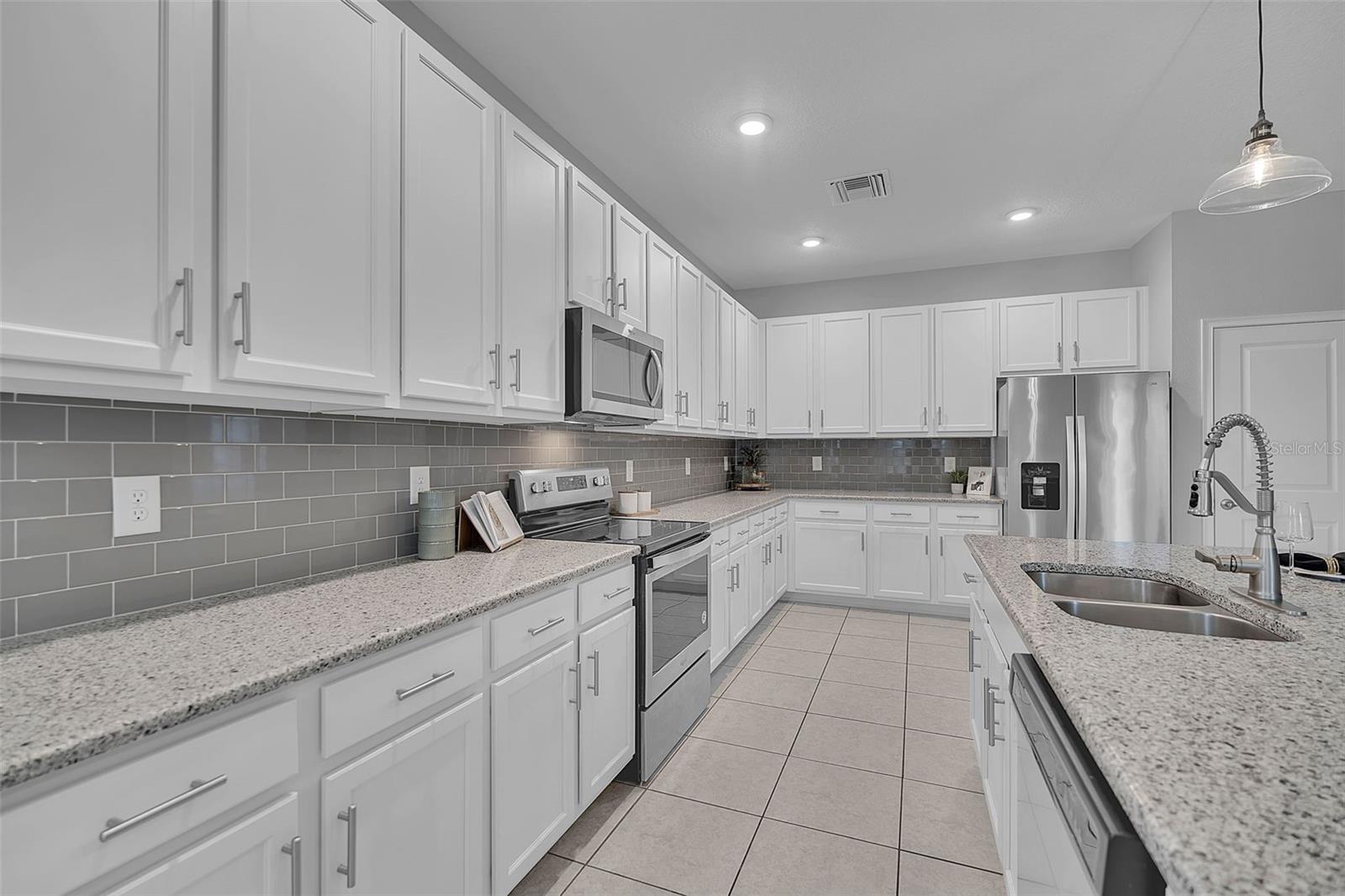4505 WINDY HAMMOCK WAY — photo 14