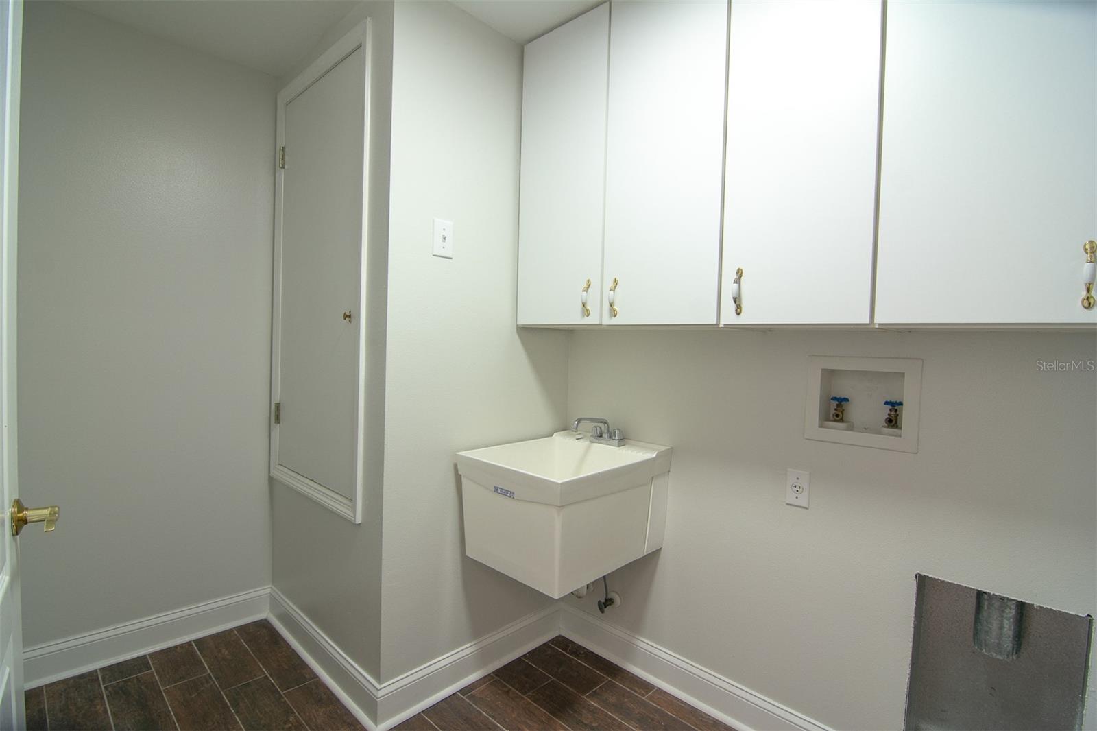8635 MANASSAS RD — photo 23