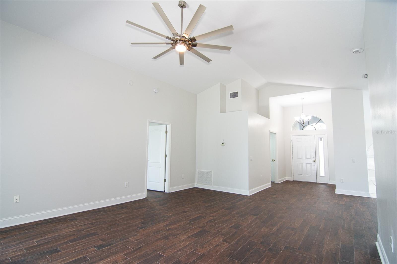 8635 MANASSAS RD — photo 8