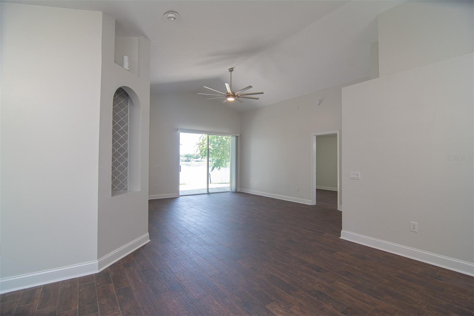 8635 MANASSAS RD — photo 10