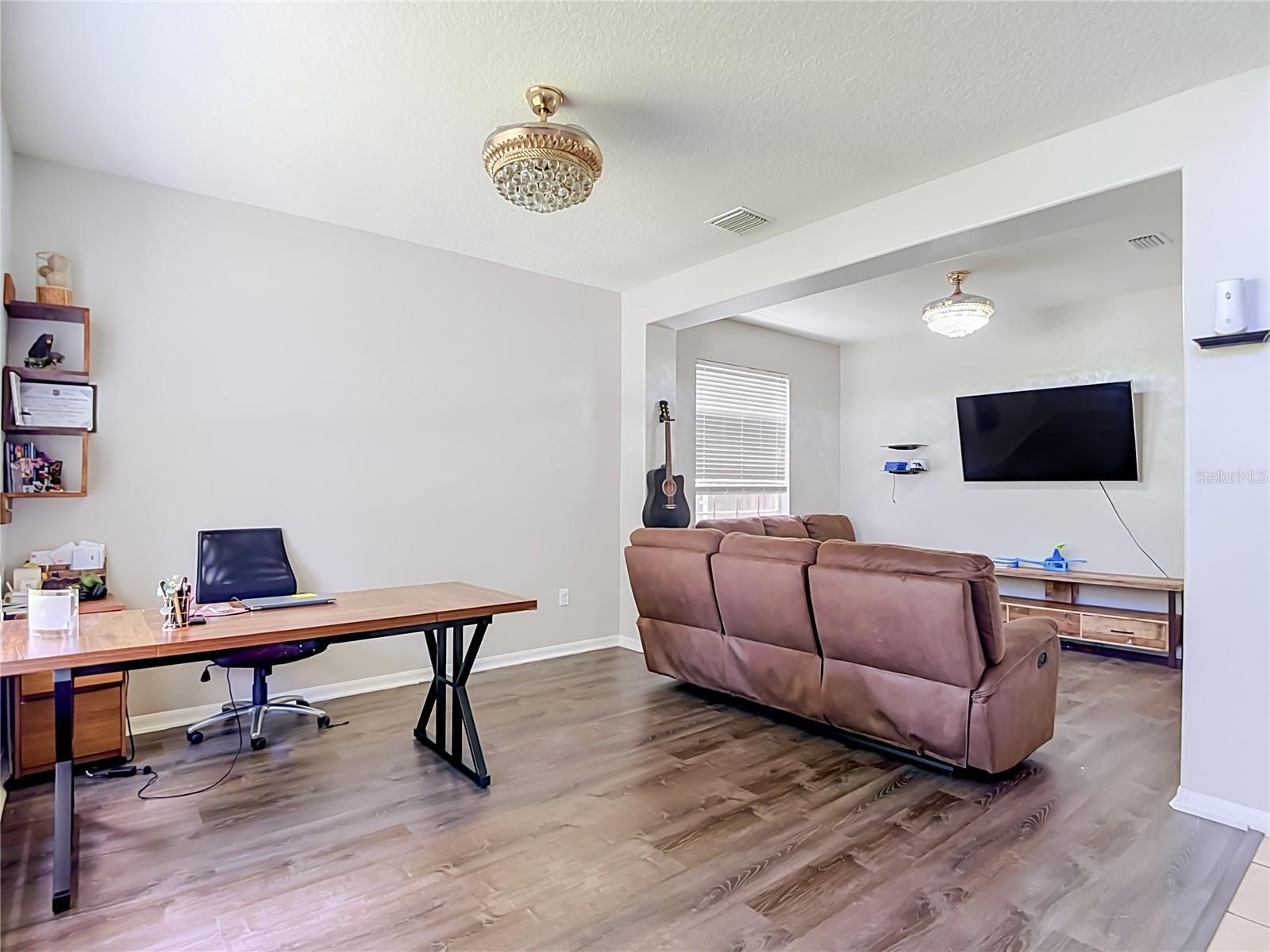 4129 TARKINGTON DR — photo 5