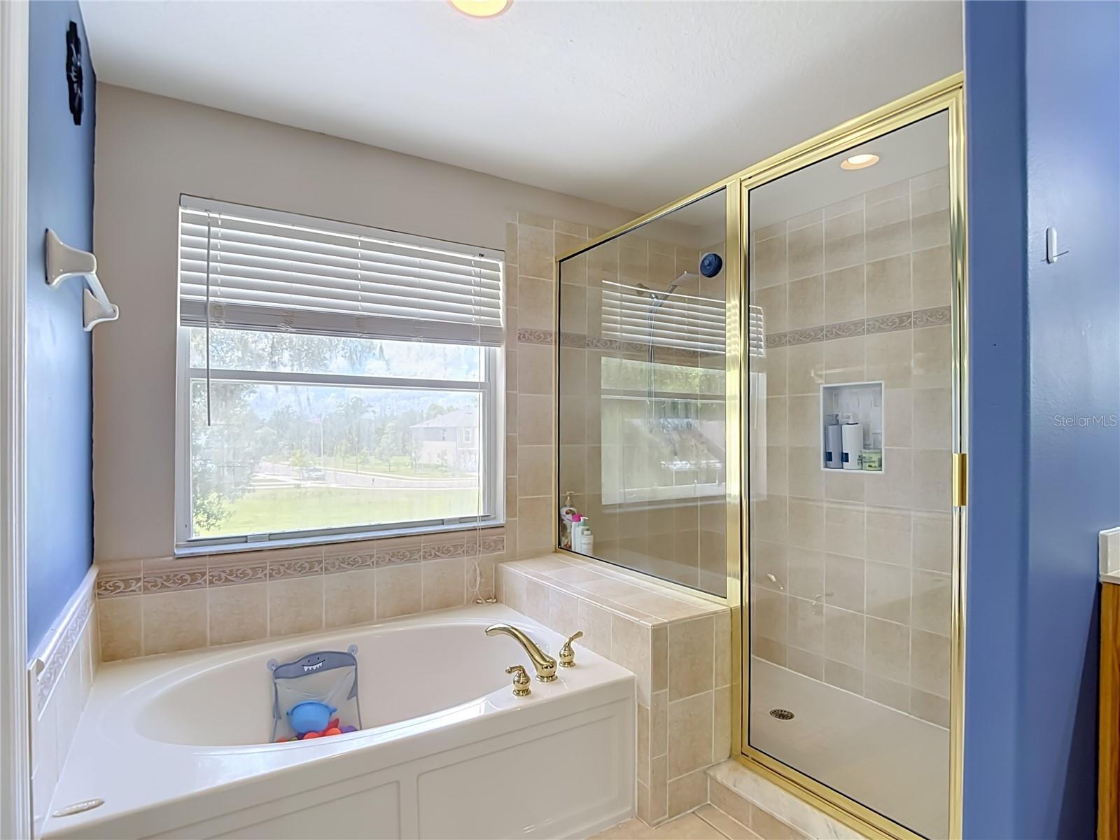 4129 TARKINGTON DR — photo 37