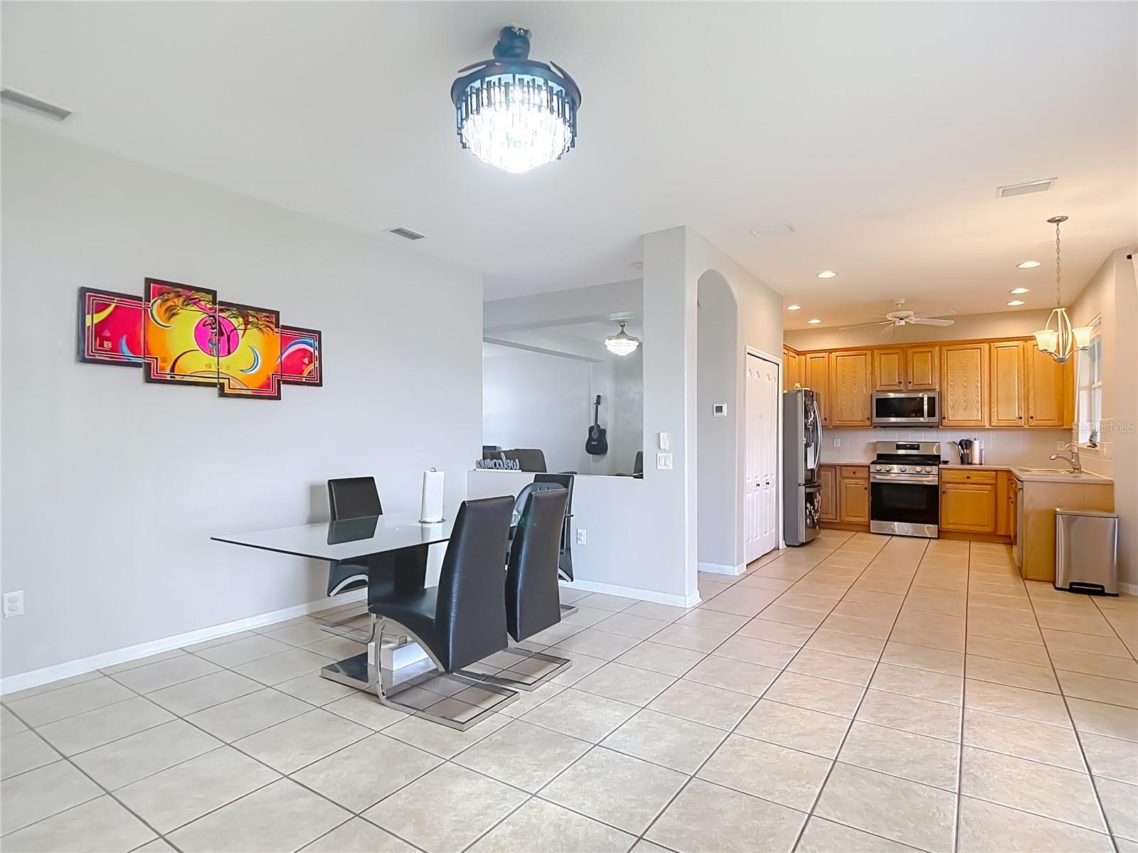 4129 TARKINGTON DR — photo 20
