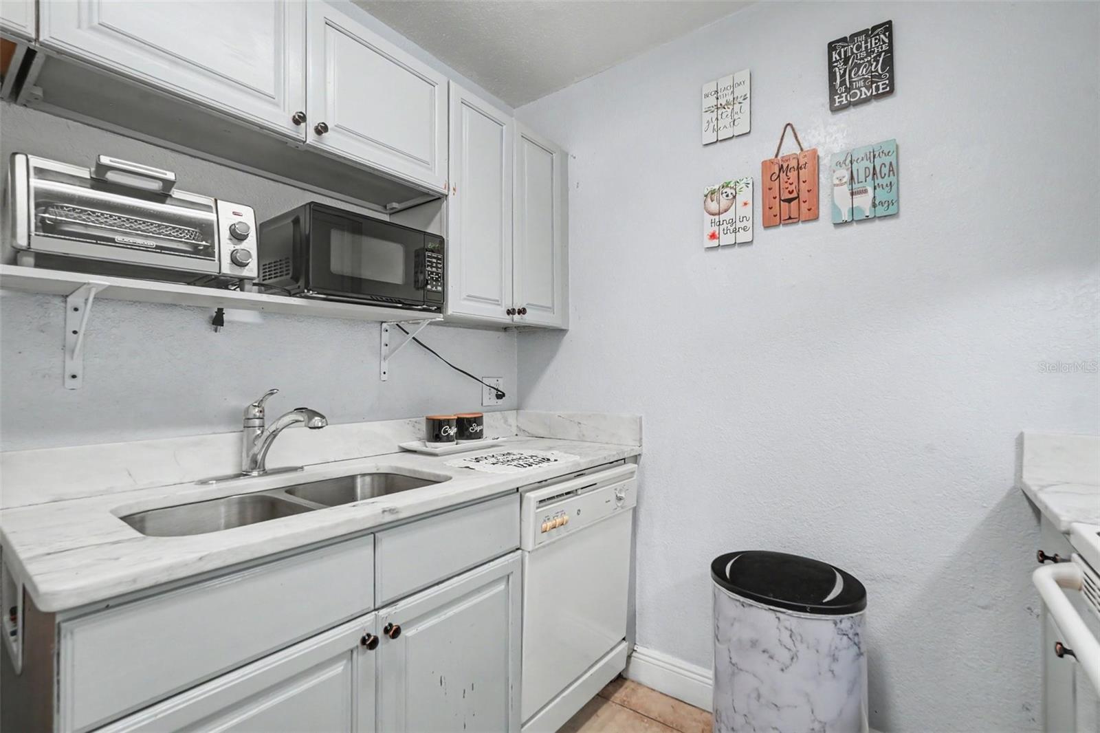 13832 ORANGE SUNSET DR #101 — photo 17