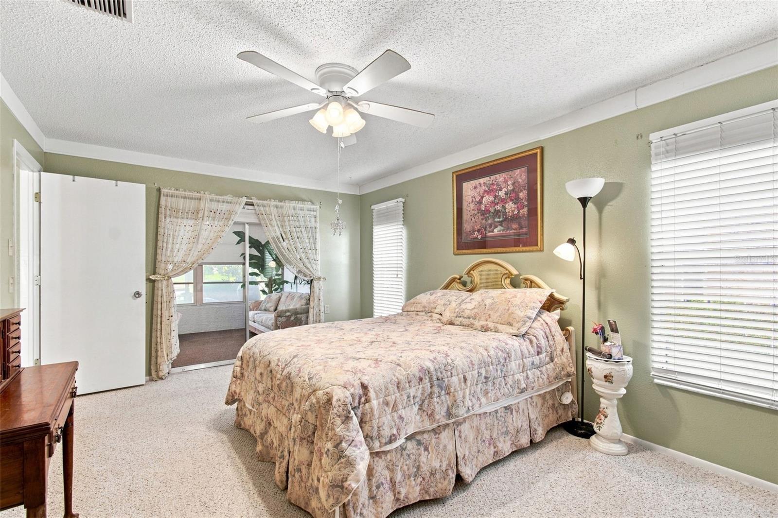 9902 SAINT JOSEPH CT — photo 19