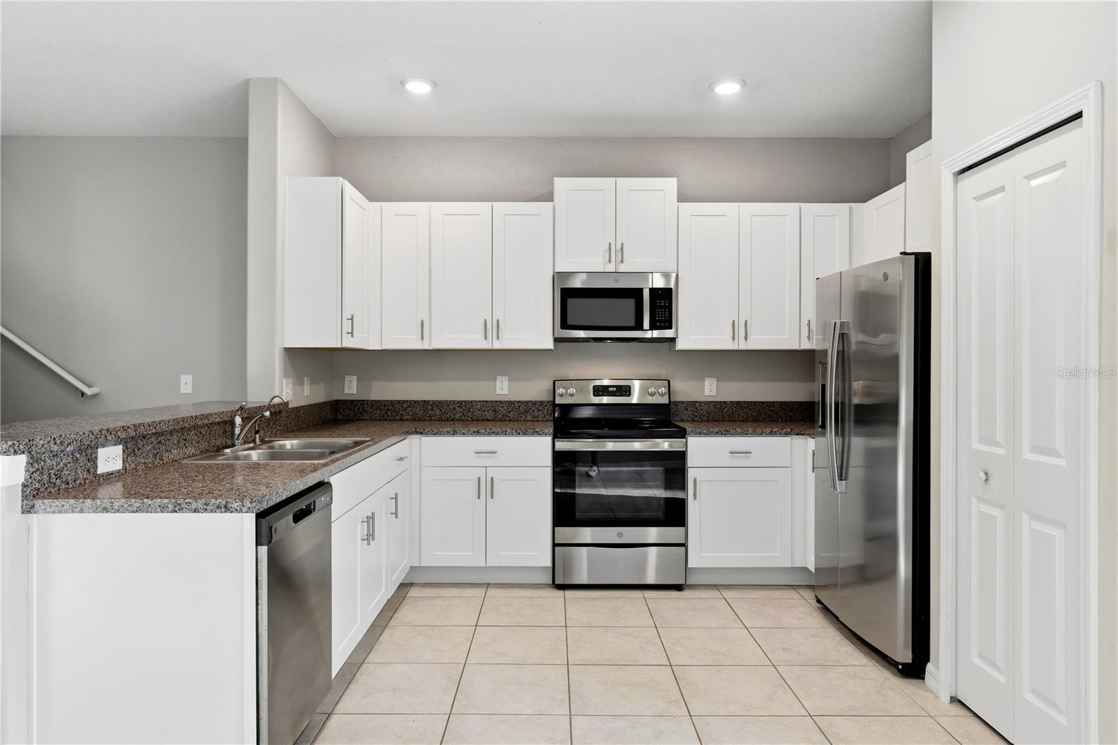 3527 BELLMEADE CT — photo 4