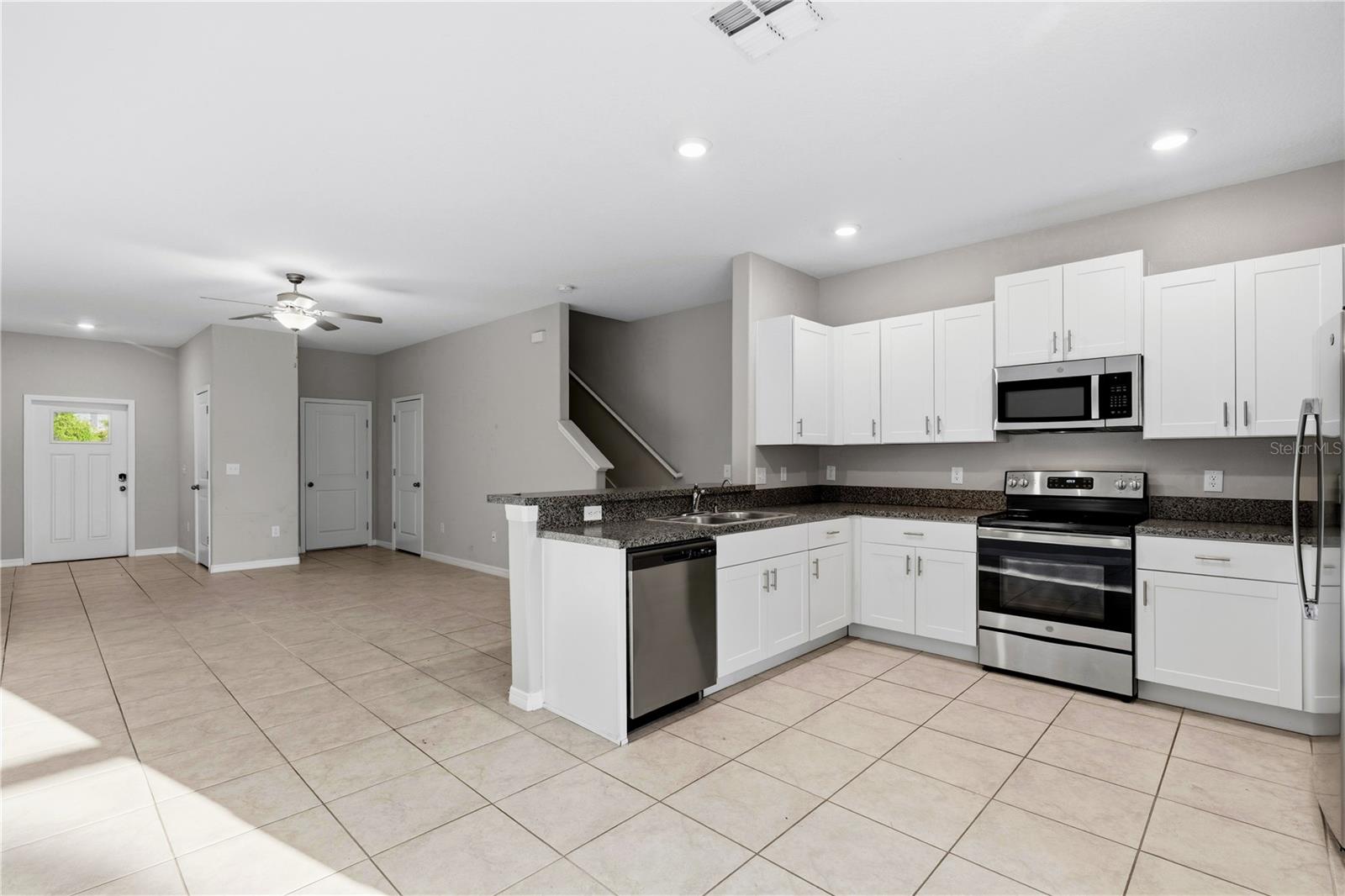 3527 BELLMEADE CT — photo 3