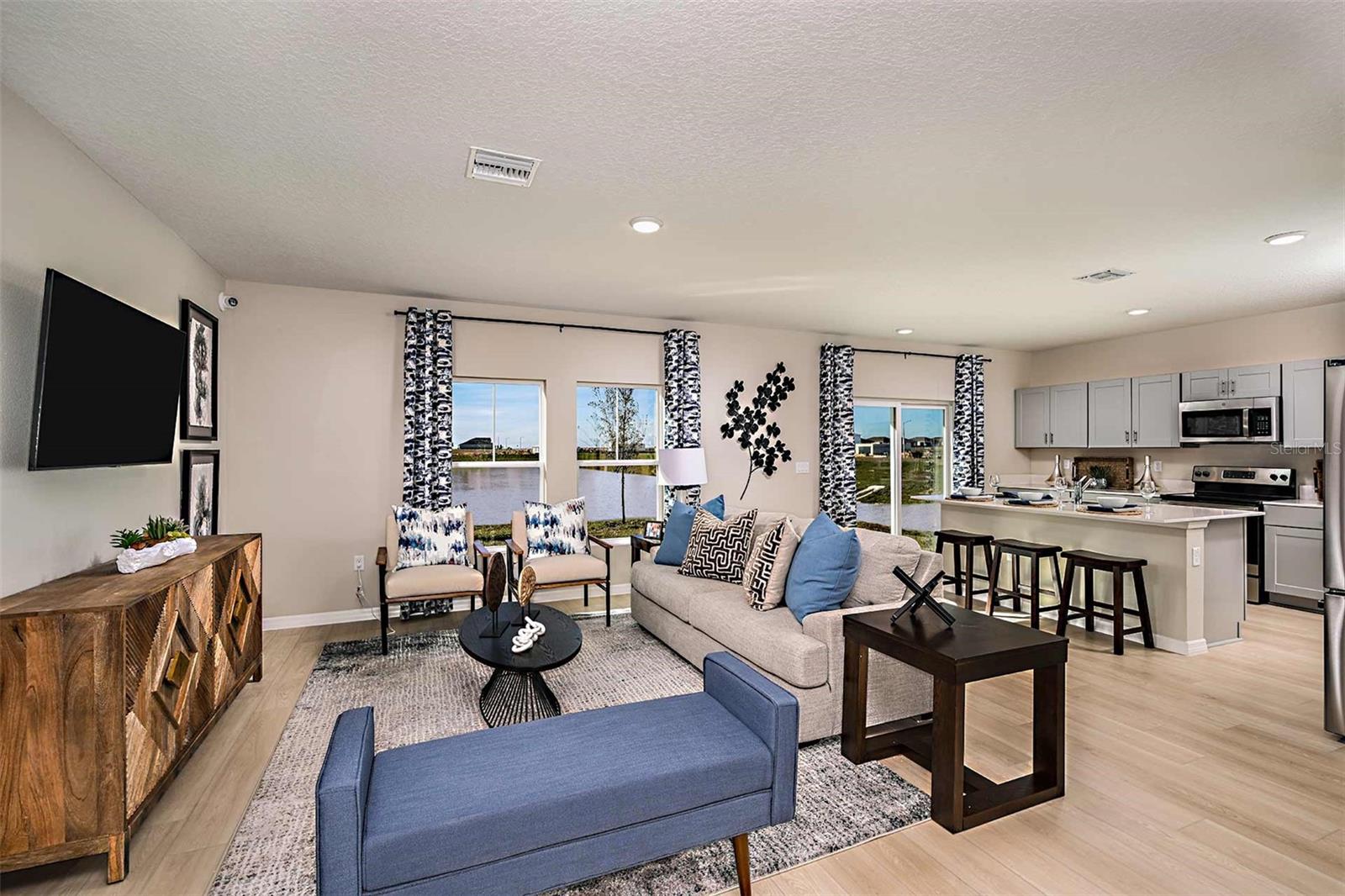 15201 MAUDE LANDING LOOP — photo 3