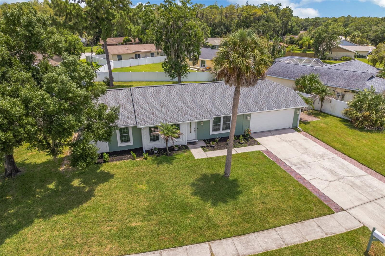 819 JACARANDA DR — photo 28
