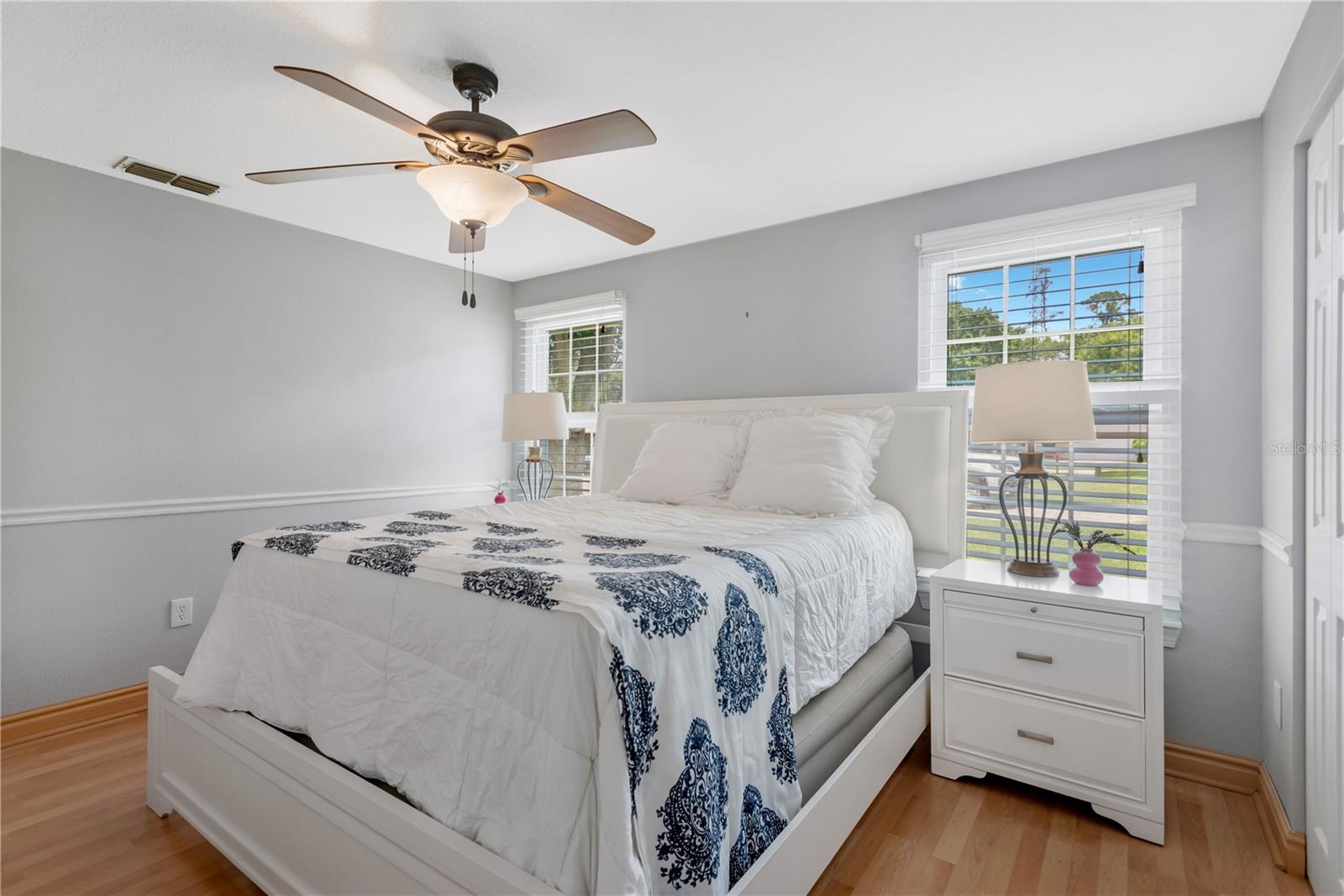 819 JACARANDA DR — photo 13