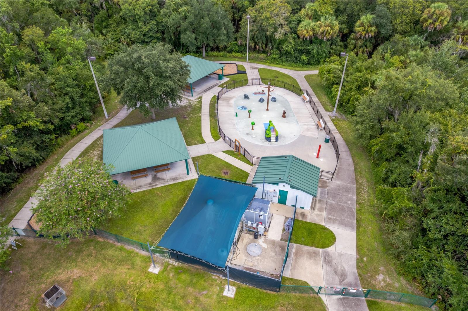 819 JACARANDA DR — photo 33