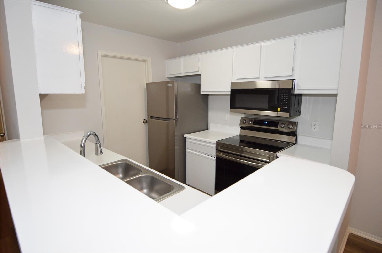 1400 GANDY BLVD N #816 — photo 5