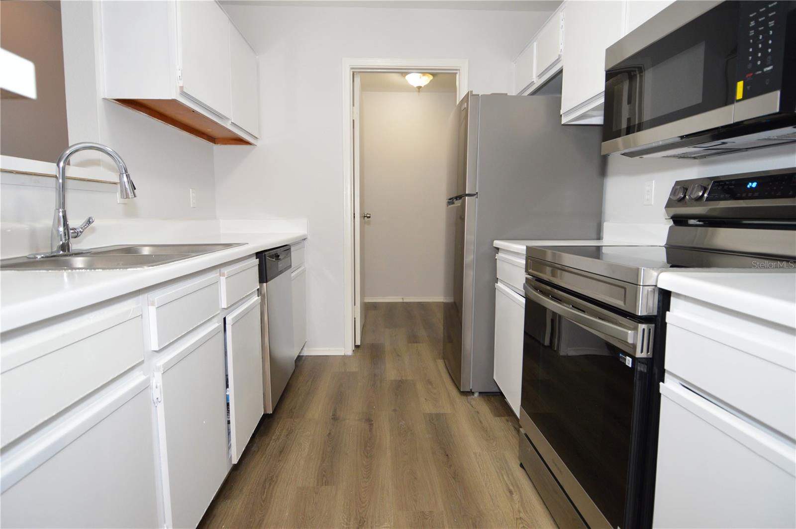 1400 GANDY BLVD N #816 — photo 7