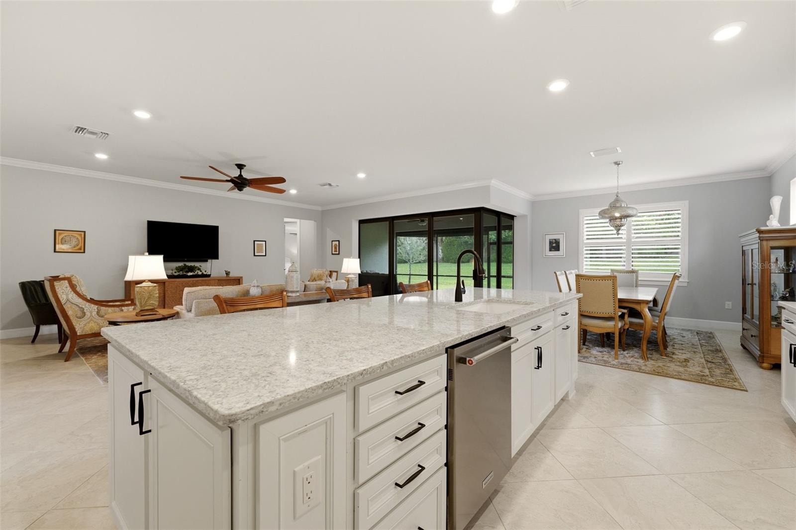 6839 CHESTER TRL — photo 12