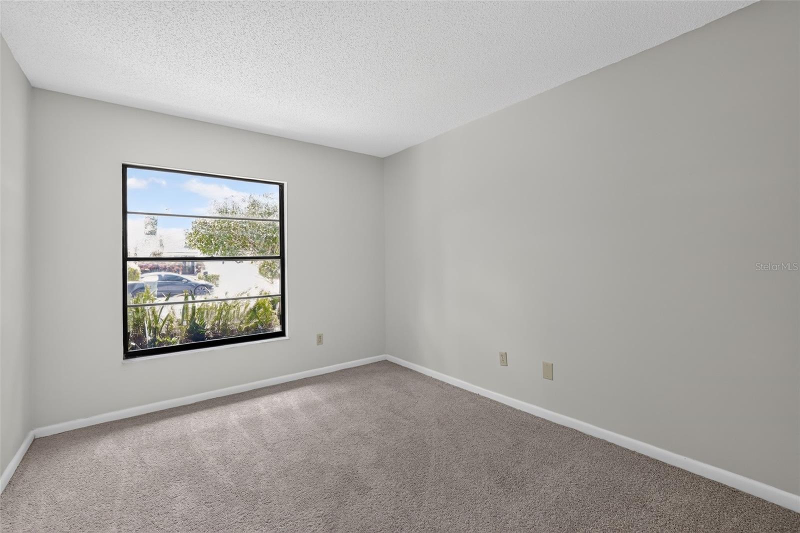 4015 DELLBROOK DR — photo 20