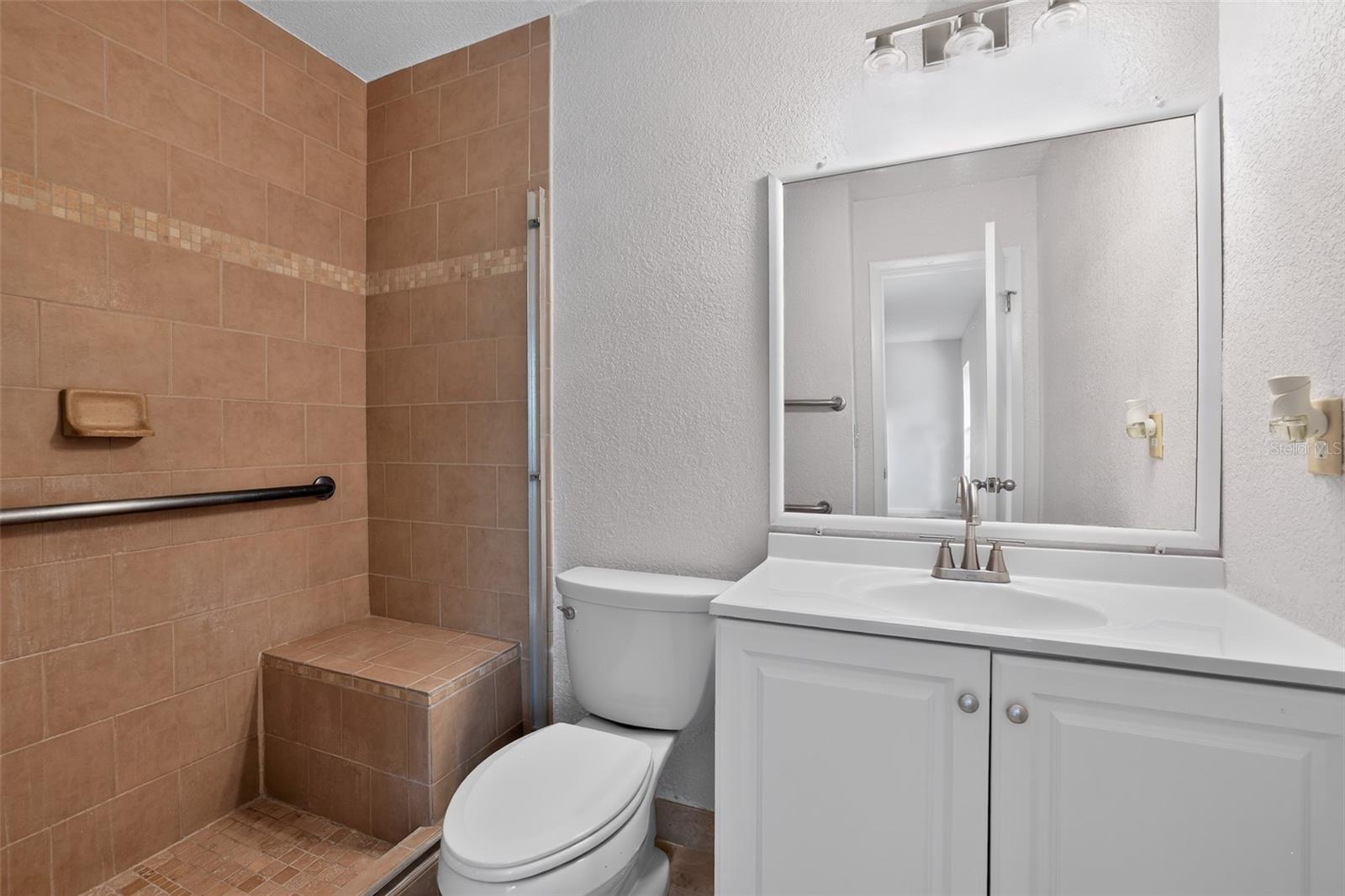 4015 DELLBROOK DR — photo 26