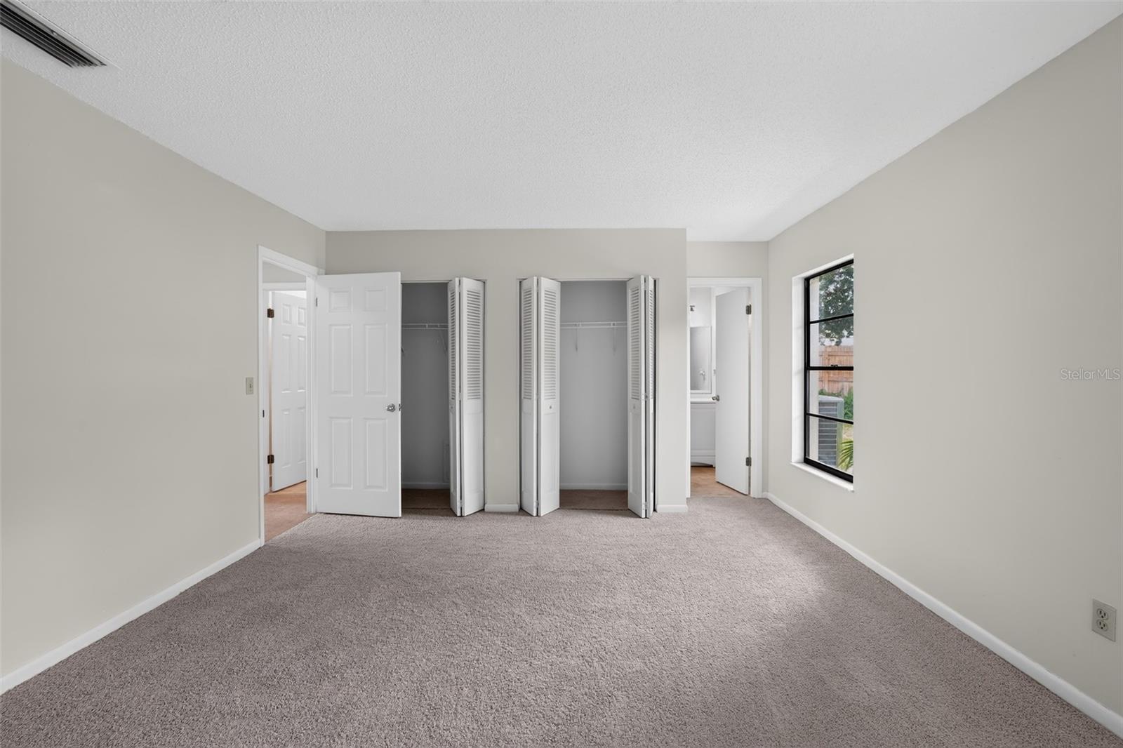 4015 DELLBROOK DR — photo 21