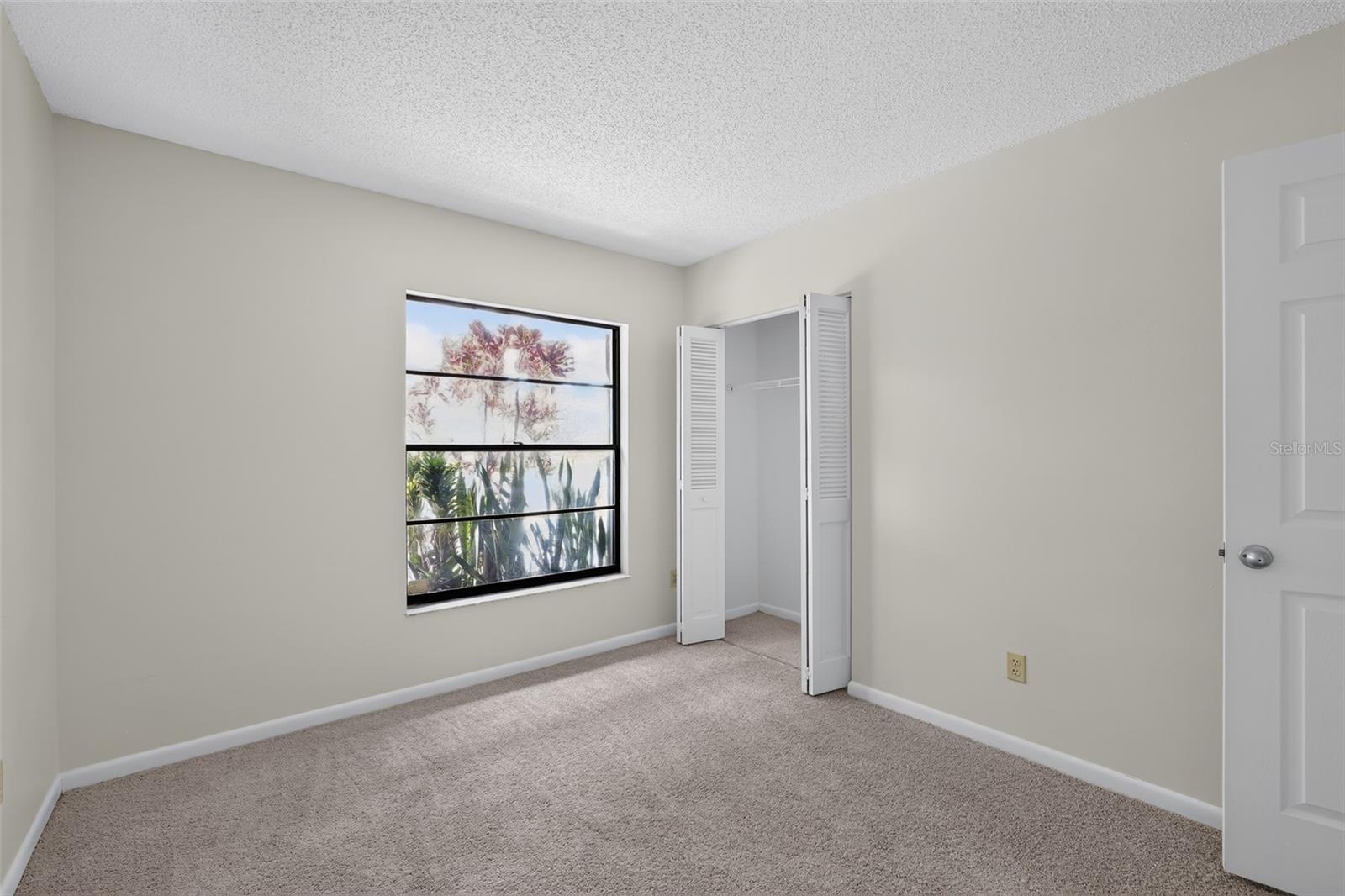 4015 DELLBROOK DR — photo 19
