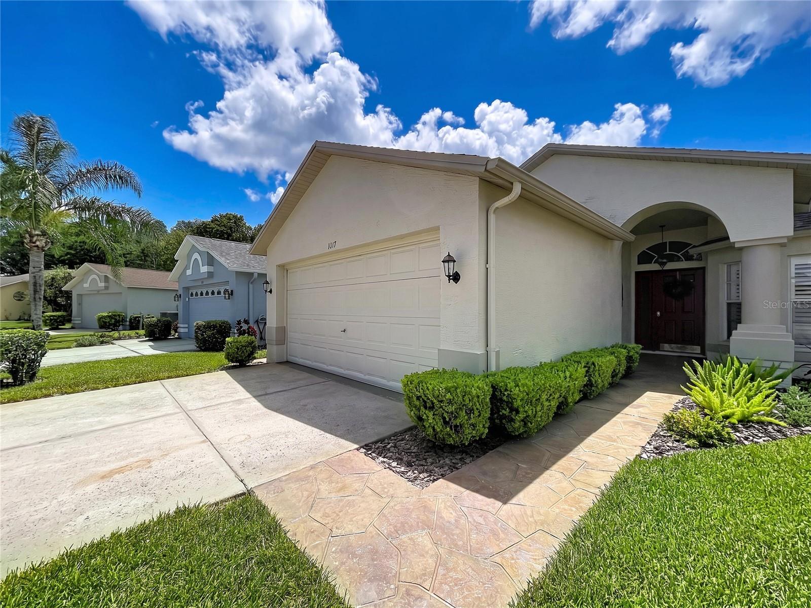 1017 SWEET JASMINE DR — photo 3
