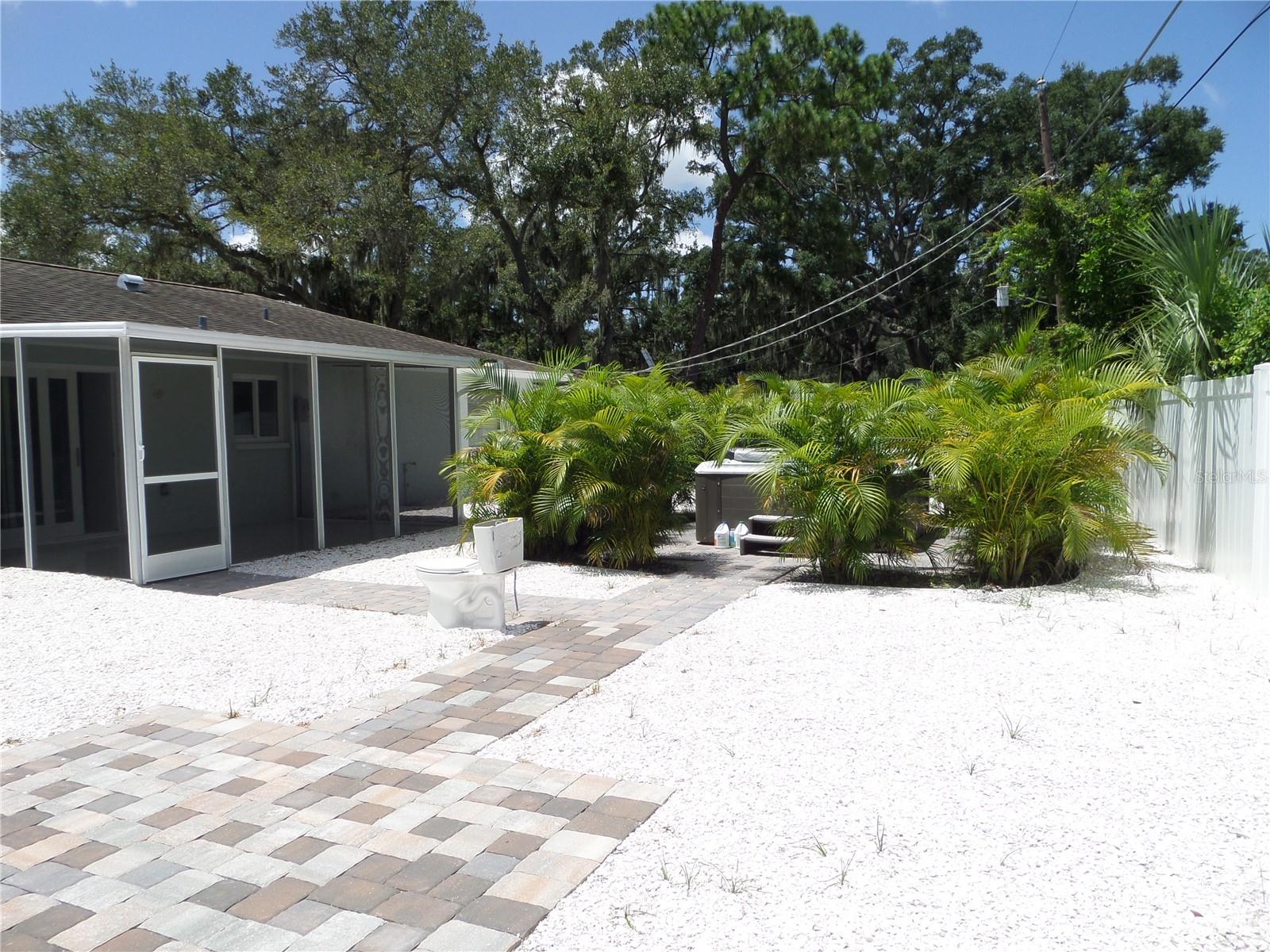 4925 SILK OAK DR — photo 46