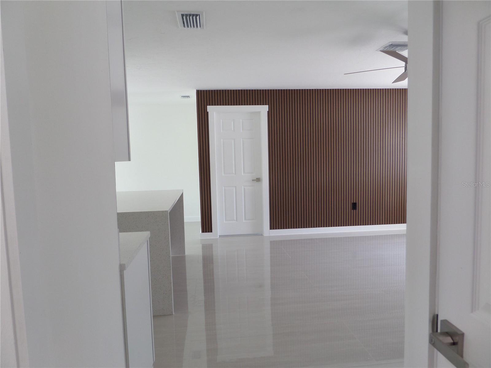4925 SILK OAK DR — photo 5
