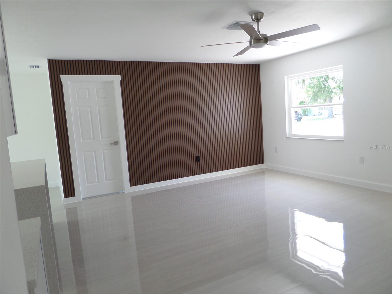 4925 SILK OAK DR — photo 4