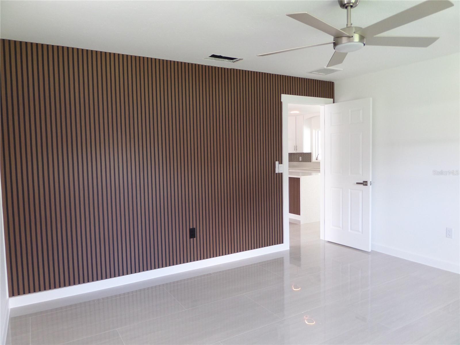 4925 SILK OAK DR — photo 18