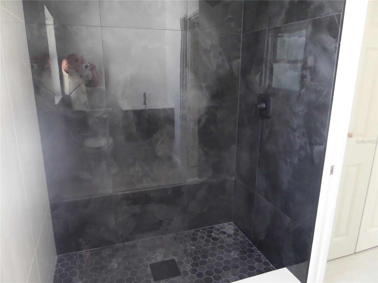 4925 SILK OAK DR — photo 38