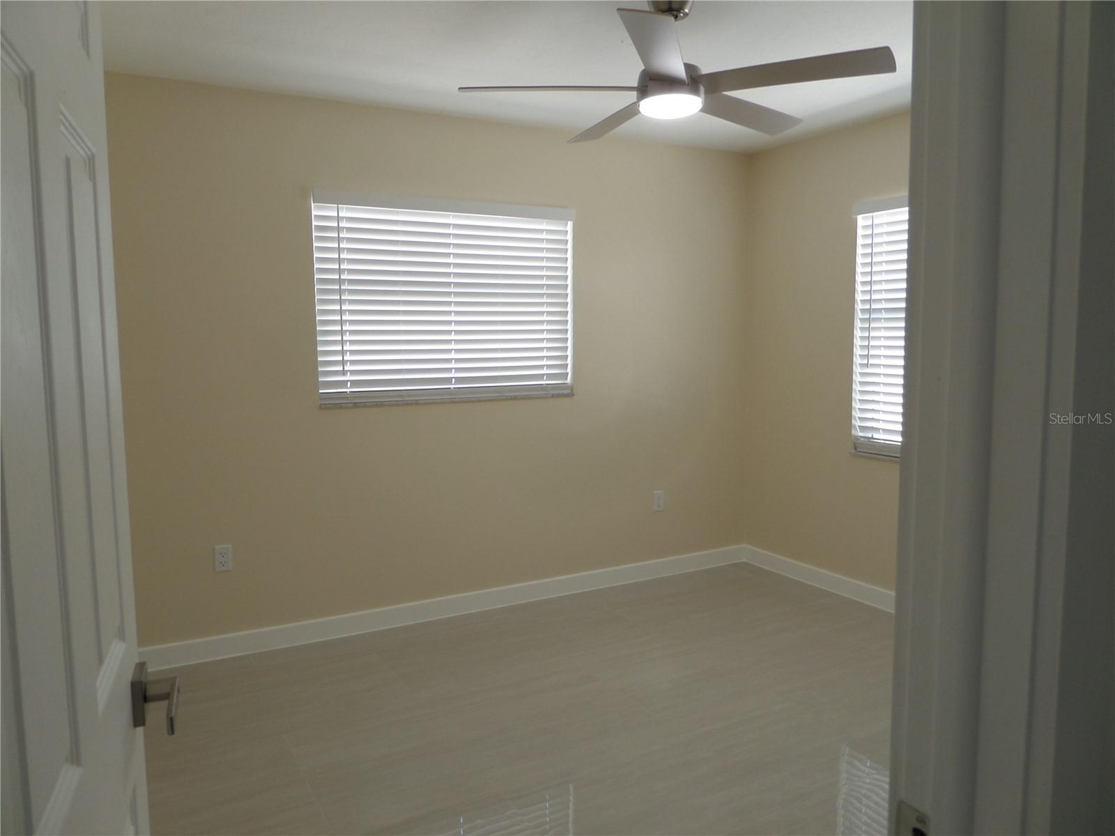 4925 SILK OAK DR — photo 23