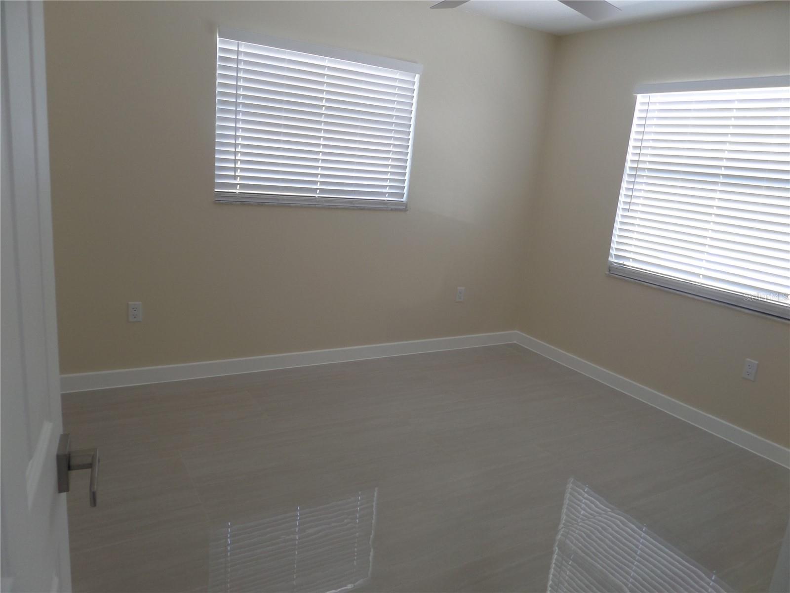 4925 SILK OAK DR — photo 28