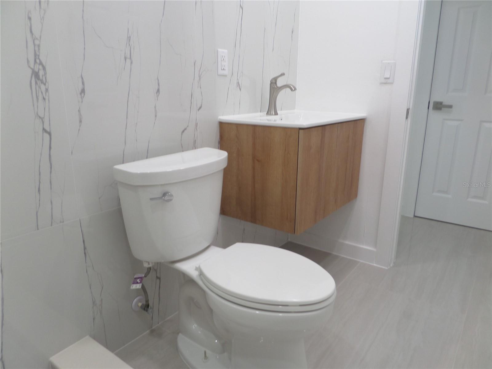 4925 SILK OAK DR — photo 40