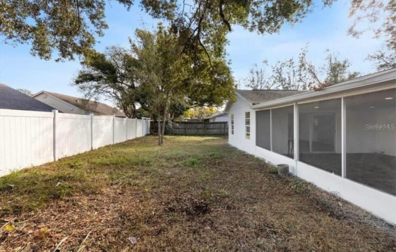 14915 GENTILLY PL — photo 10