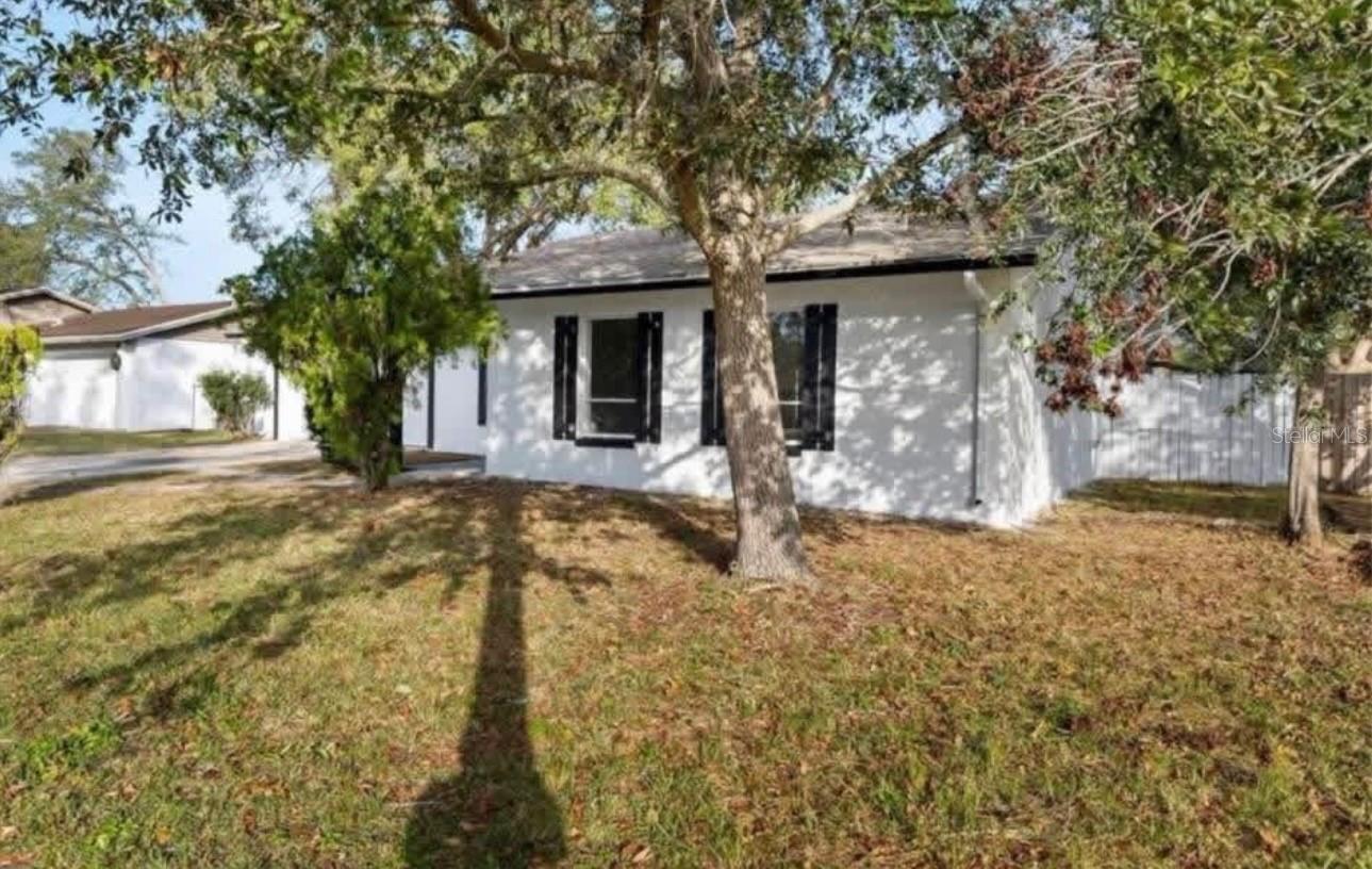 14915 GENTILLY PL — photo 2