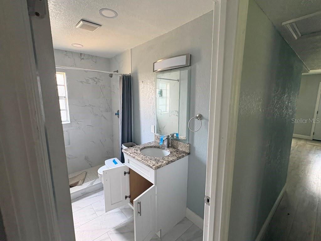3206 E EMMA ST — photo 8