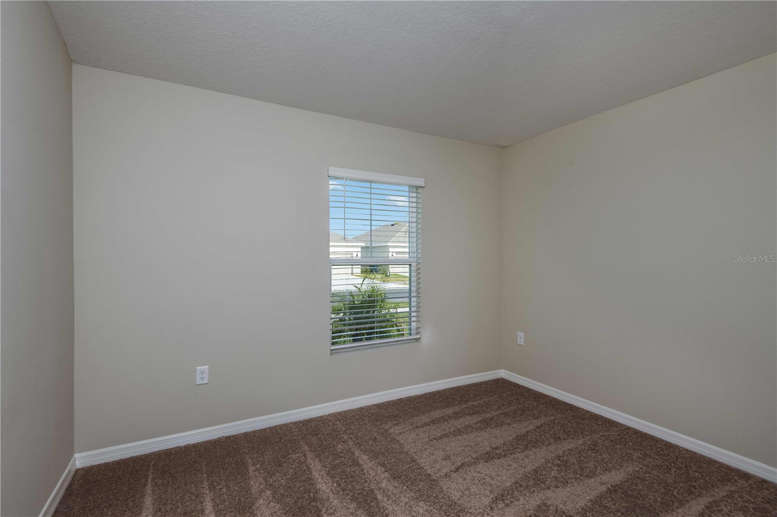 36644 THORNHEDGE DR — photo 18