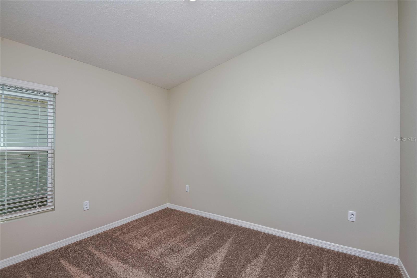 36644 THORNHEDGE DR — photo 19