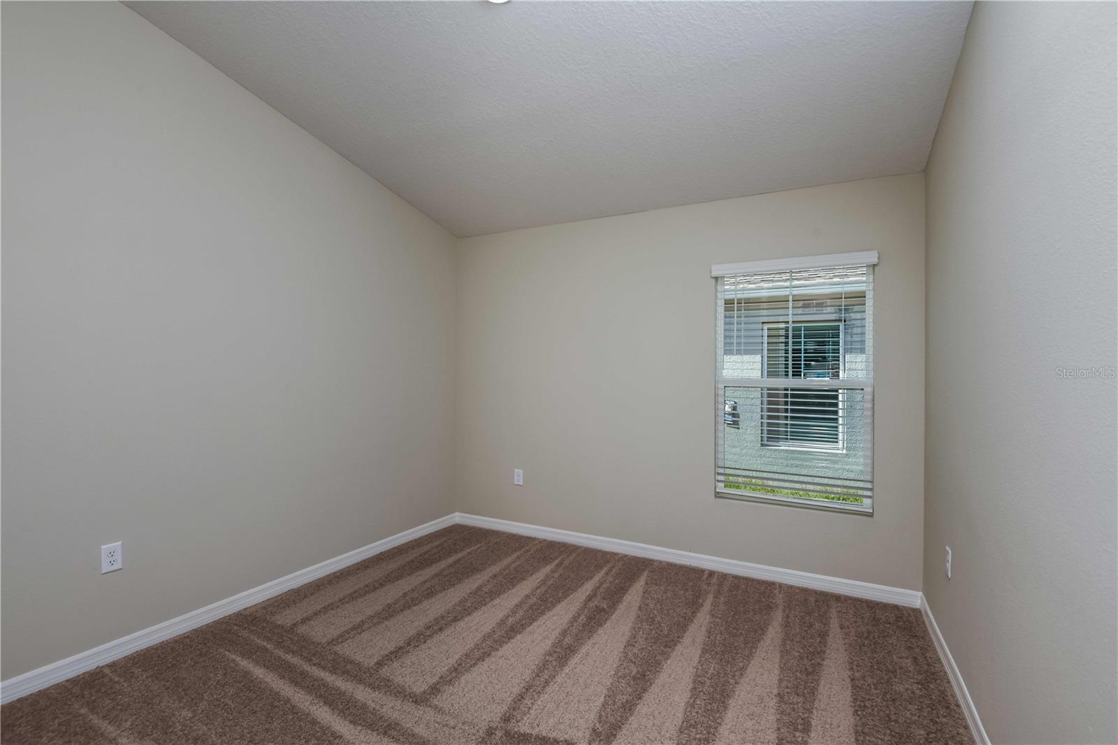 36644 THORNHEDGE DR — photo 15