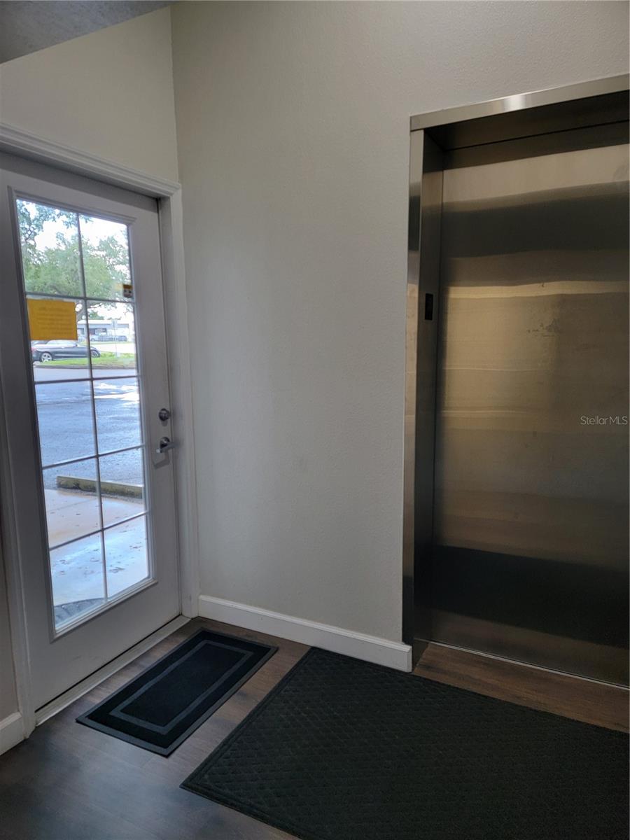 1521 TAMIAMI TRL S #2A — photo 2