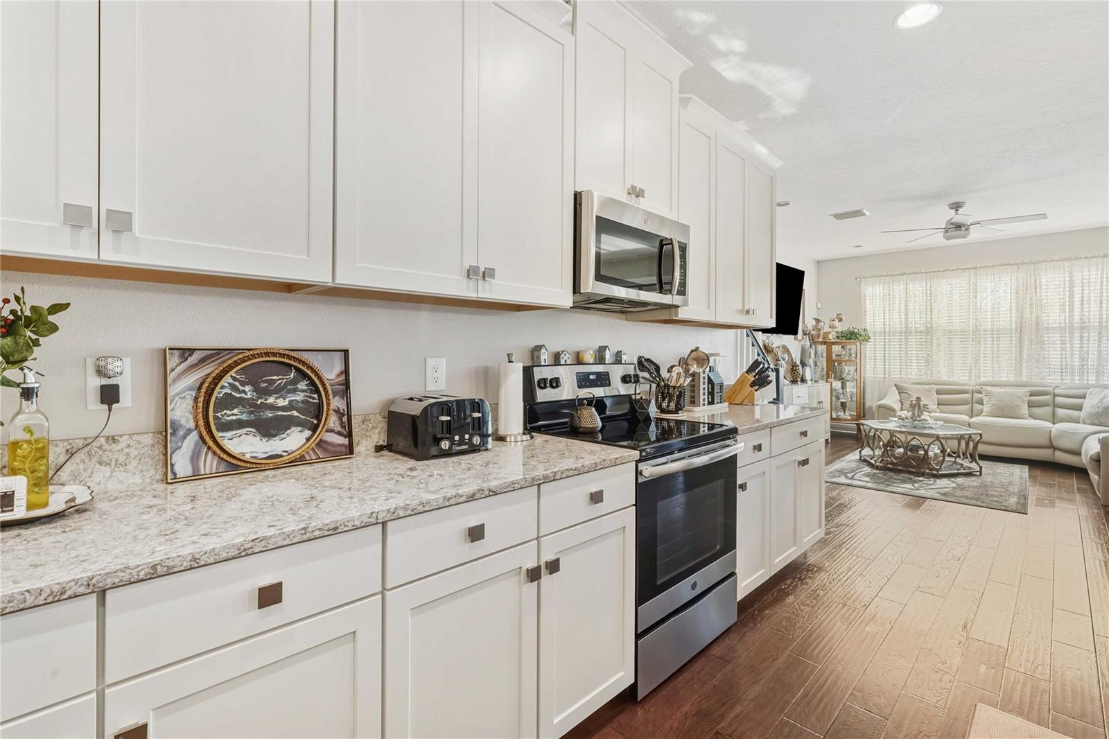 30263 SOUTHWELL LN — photo 17