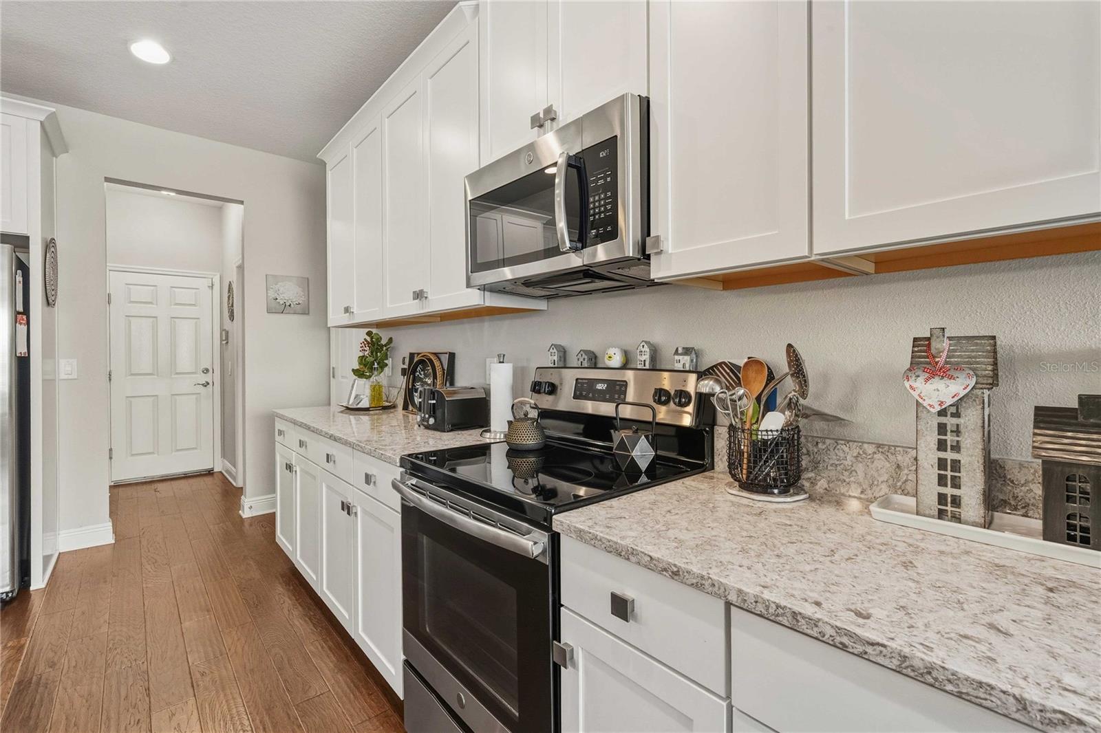 30263 SOUTHWELL LN — photo 15