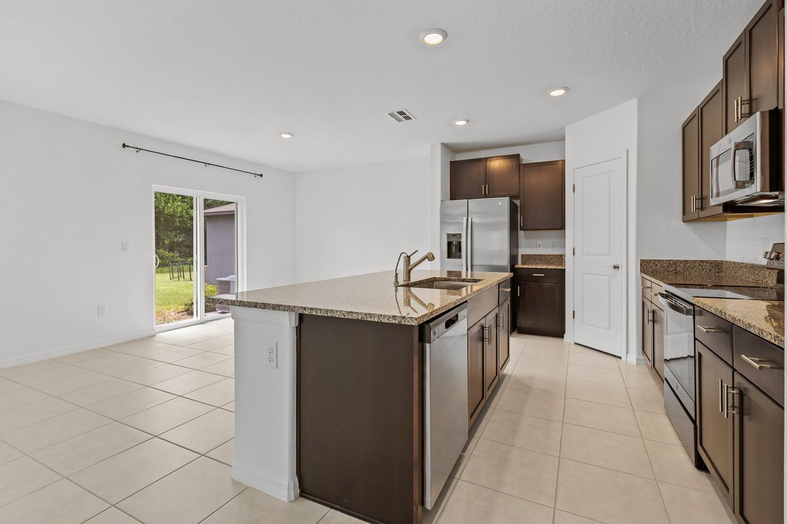 5552 BLUE AZURE DR — photo 13