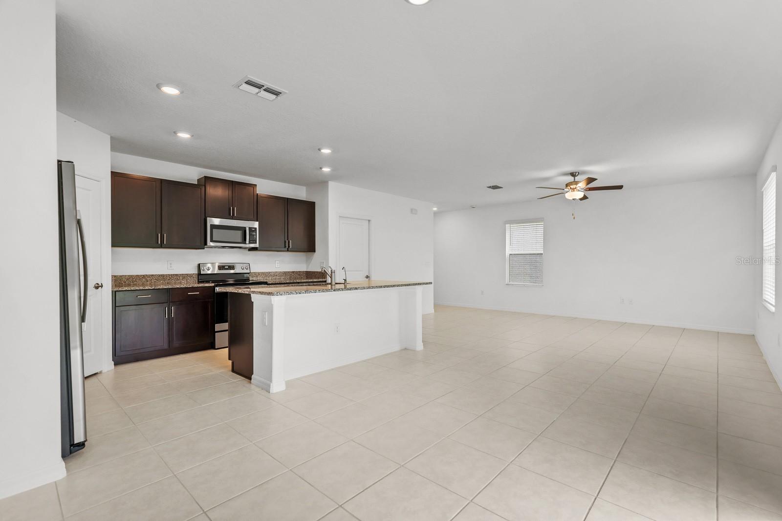 5552 BLUE AZURE DR — photo 11