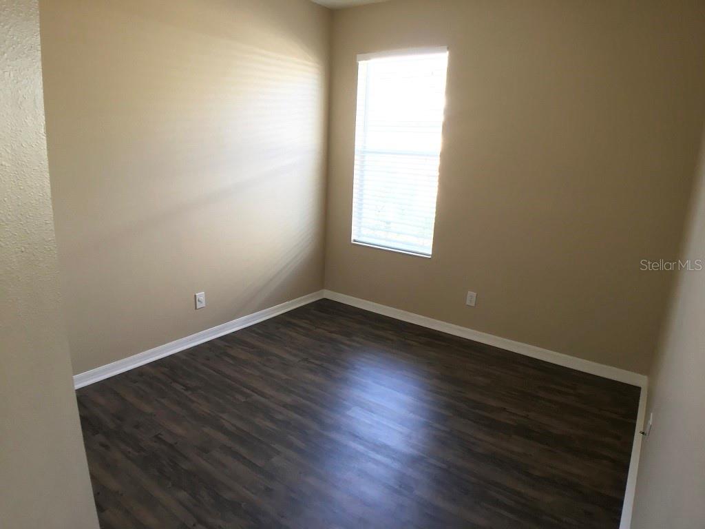 8539 DEER CHASE DR — photo 33